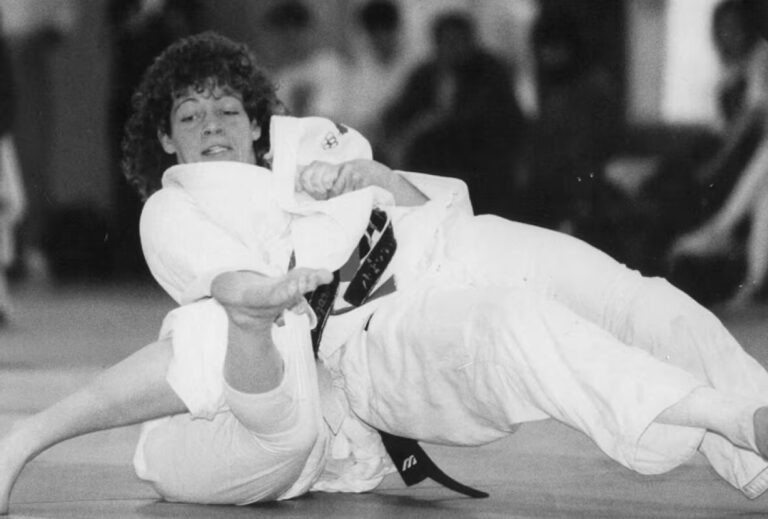 Sandra Greaves